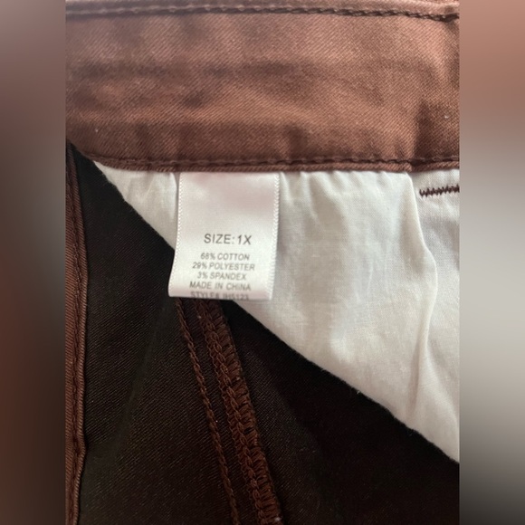 Fashion Nova Fave High waist Brown Denim Shorts - Picture 5 of 5